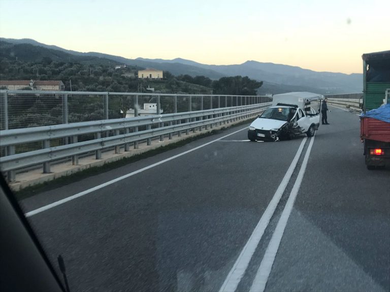 Acquedolci, incidente sulla Statale 113