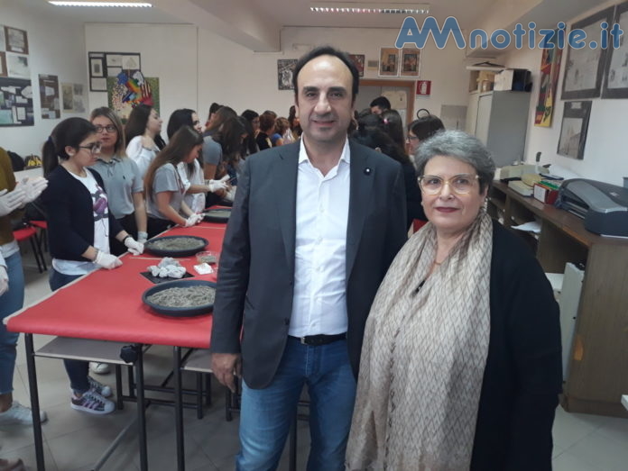 L'ON. GALLUZZO E LA PROF.SSA NICOSIA (FILEminimizer)