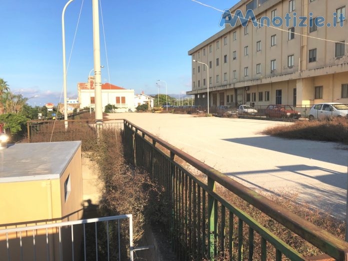 Parcheggio ex metropark stazione1