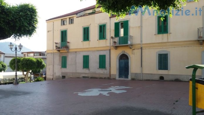 Piazza Cavour bis Gioiosa Marea