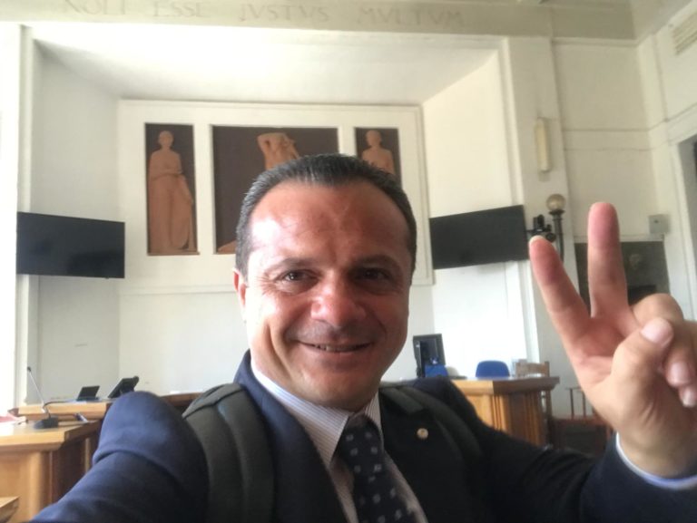 Abuso d’ufficio: Cateno De Luca assolto anche in appello