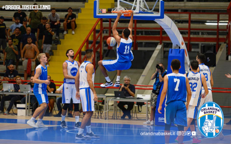 Domenica la presentazione in piazza Matteotti dell’Orlandina Basket