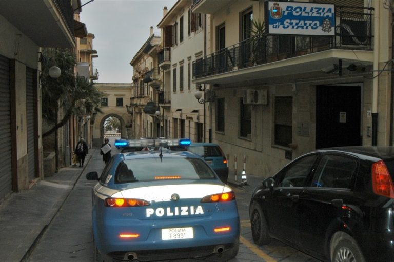 Sant’Agata Militello, mette a segno due furti in meno di 24 ore. Fermato giovane tunisino