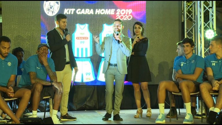 L’Orlandina Basket si presenta in piazza Matteotti, passione ed entusiasmo – VIDEO