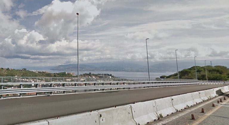 Messina – Incidente sul viadotto Ritiro, morto un operaio di 55 anni