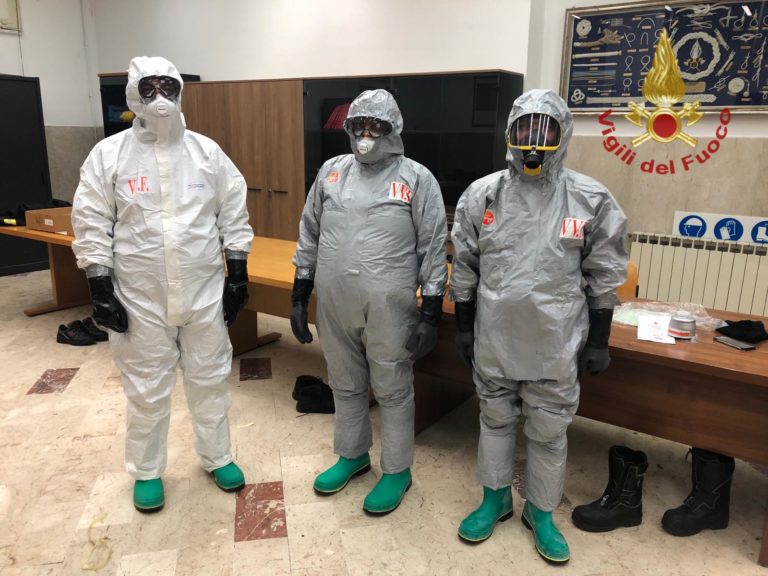 Coronavirus, Addestramento dei Vigili del Fuoco di Messina in caso di necessità