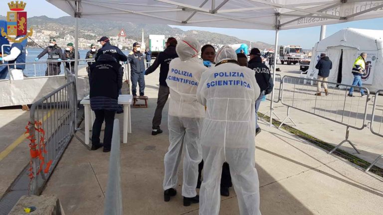 Sbarco “Aita Mari” a Messina: identificati i presunti scafisti