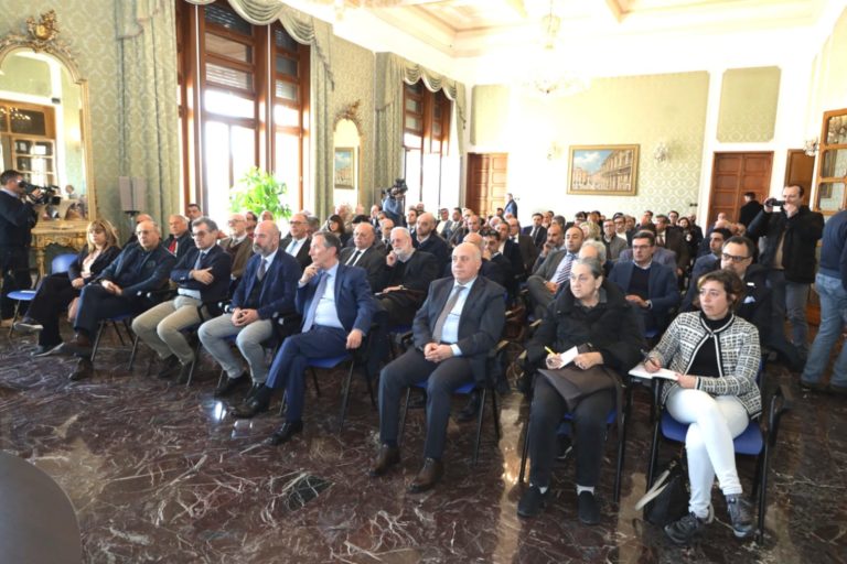Messina, in prefettura riunione con tutti i sindaci per l’emergenza Coronavirus
