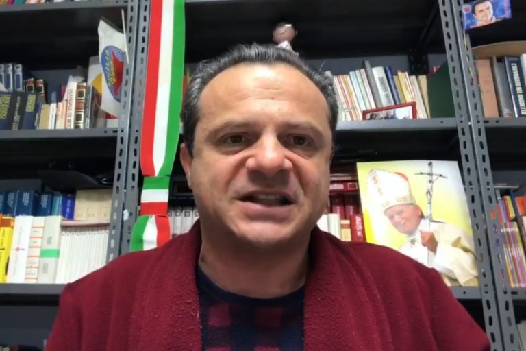 Messina – Cateno De Luca: “Indignato, sono pronto a dimettermi”