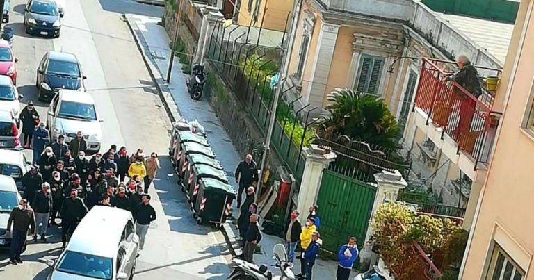 Corteo funebre per il fratello dell’ex boss. Identificati e sanzionati 18 partecipanti