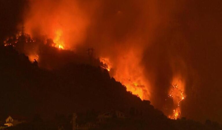 Barcellona. Fuoco sulle colline, attivato il Coc