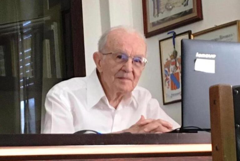 Palermo – A 96 anni Giuseppe si laurea con il massimo dei voti in Storia e Filosofia