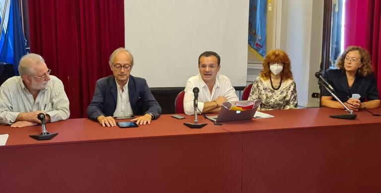 Messina, il secondo anno di mandato di Cateno De Luca: “Che voto mi darei? 10+”