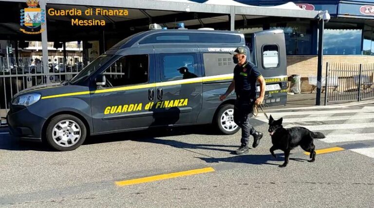 Messina: sequestrato agli imbarcaderi oltre un chilogrammo di cocaina, arrestato un uomo di origini argentine