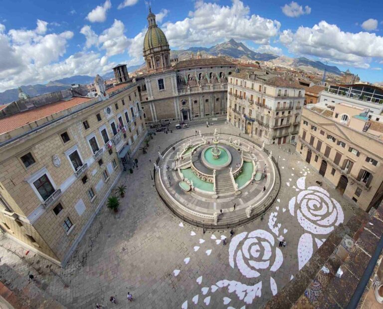 “Rosalia, Rosa mia”, l’installazione artistica di Cruciani per la patrona di Palermo