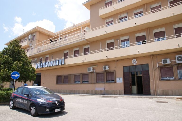 Messina, accoltella il vicino di casa dopo una lite. 39enne arrestato per tentato omicidio