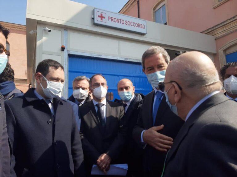 Bronte – Musumeci inaugura il nuovo Pronto Soccorso