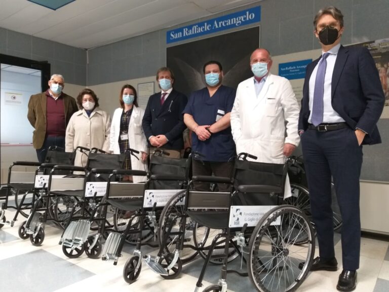Sanità – Donate 15 sedie a rotelle alla Fondazione Giglio di Cefalù