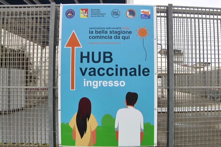 Covid, hub di Palermo, Catania e Messina aperti fino a mezzanotte per la vaccinazione obbligatoria over 50