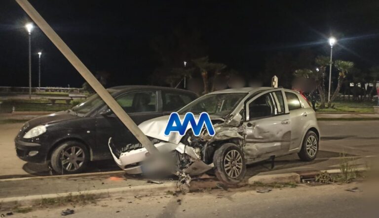 Sant’Agata Militello – Violento sconto tra due auto nei pressi della Villa Falcone Borsellino, illesi i conducenti