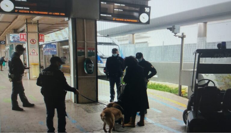 “Stazioni Sicure” – 489 persone e 117 bagagli ispezionati dalla Polizia in 61 stazioni siciliane