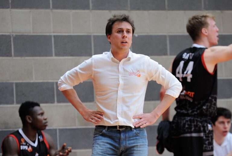 L’Orlandina Basket accelera per il nuovo allenatore, il prescelto è Marco Cardani