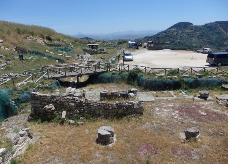 Archeologia – Un progetto della Regione per valorizzare l’Agorà del Parco di Segesta