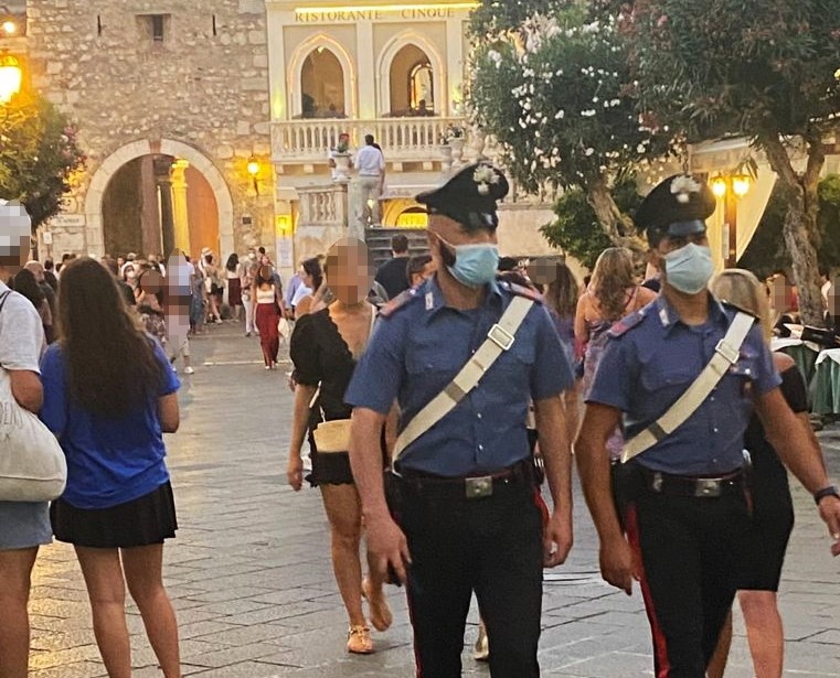 Taormina – Arrestato un giovane per spaccio. Chiuso un locale a Sant’Alessio Siculo