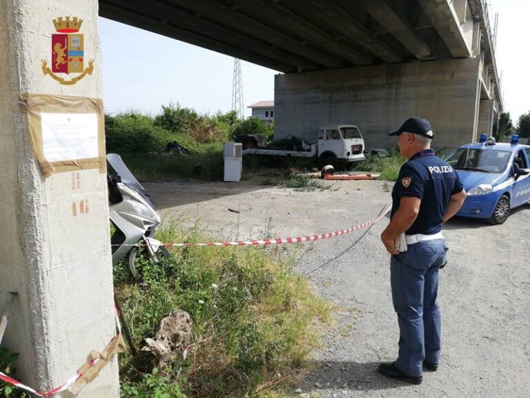 Barcellona Pozzo di Gotto: sequestrata un’area di proprietà di Rfi, adibita abusivamente da un privato a deposito di materiali