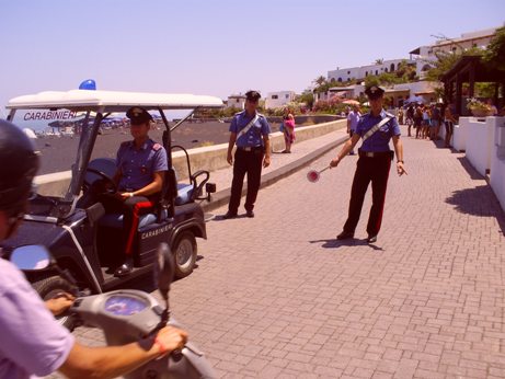 Panarea – Dopo una rissa colpisce un carabiniere con violenza, arrestato un giovane milanese