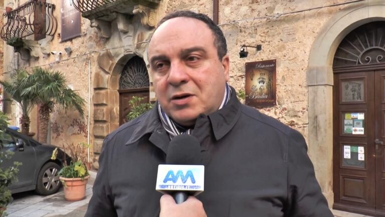 Amministrative a Ficarra – Basilio Ridolfo ufficializza la candidatura a sindaco