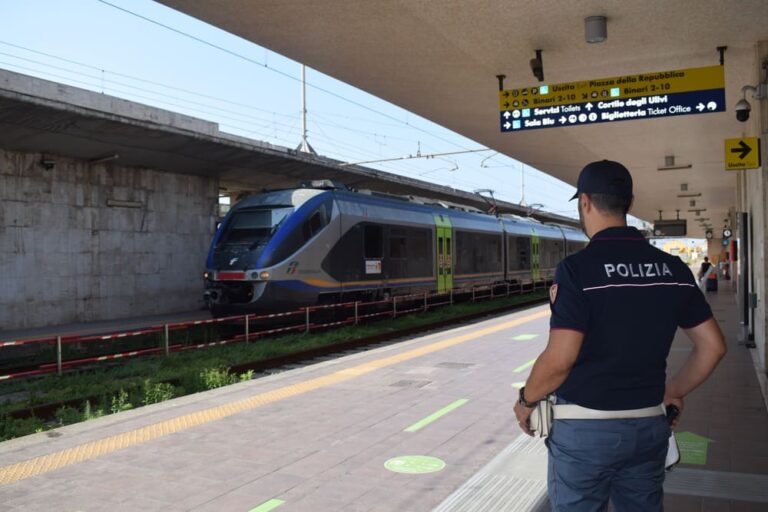 Messina, latitante da due mesi rientra in Sicilia in treno. Arrestato dalla Polfer