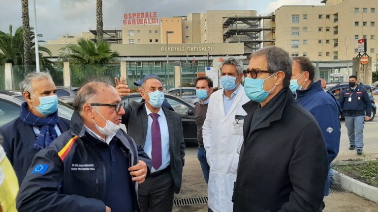 Danni e allagamenti all’ospedale Garibaldi di Catania, ieri sopralluogo di Musumeci e Razza