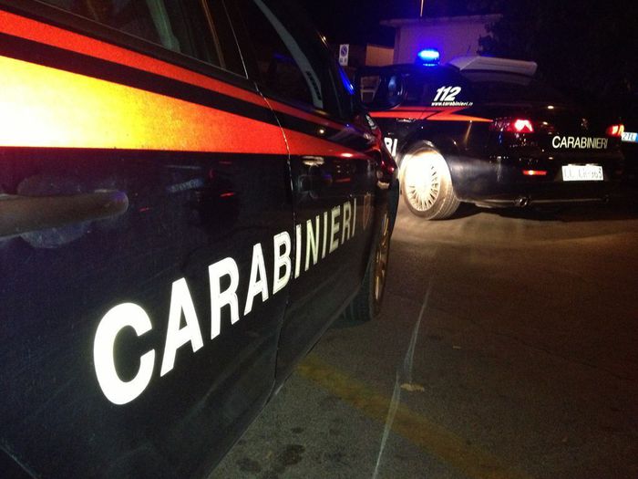 San Fratello, sfonda cancello per rubare auto, fa incidente e fugge. Arrestato dai Carabinieri