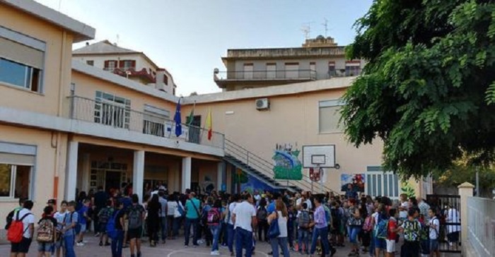 Patti: raccolta solidale promossa dall’istituto comprensivo “Pirandello”