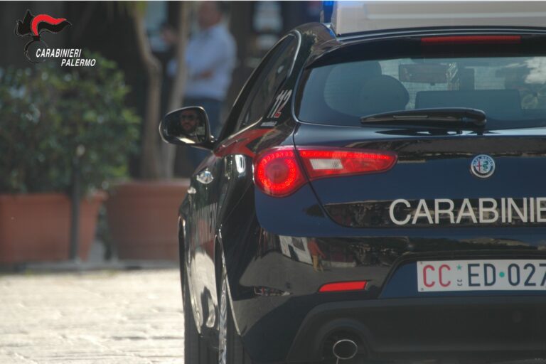 Sparatoria dopo una lite per strada in pieno giorno a Palermo: morto un uomo di 45 anni