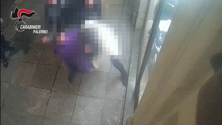 Palermo: Picchiano un ragazzo, colpendolo con una bottiglia di vetro, arrestati tre giovani – VIDEO