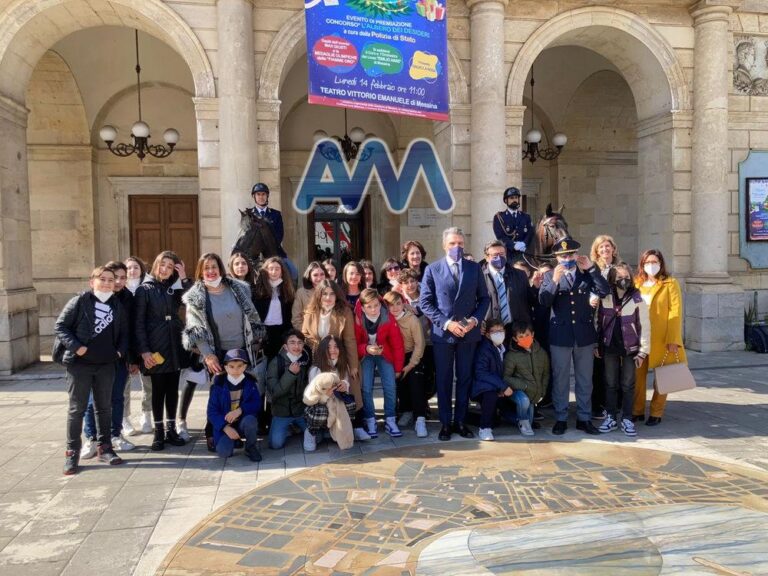 Messina, cerimonia finale concorso “L’albero dei desideri” indetto dalla Questura. Tra i 26 premiati 3 studenti dell’I.C. di Torrenova