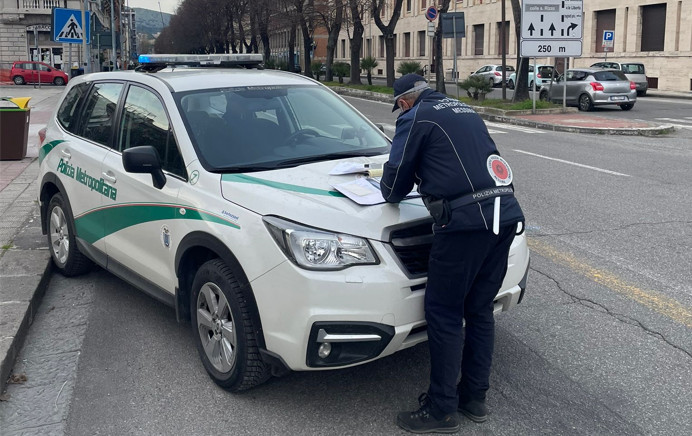 Messina, controlli a tappeto della polizia metropolitana e municipale