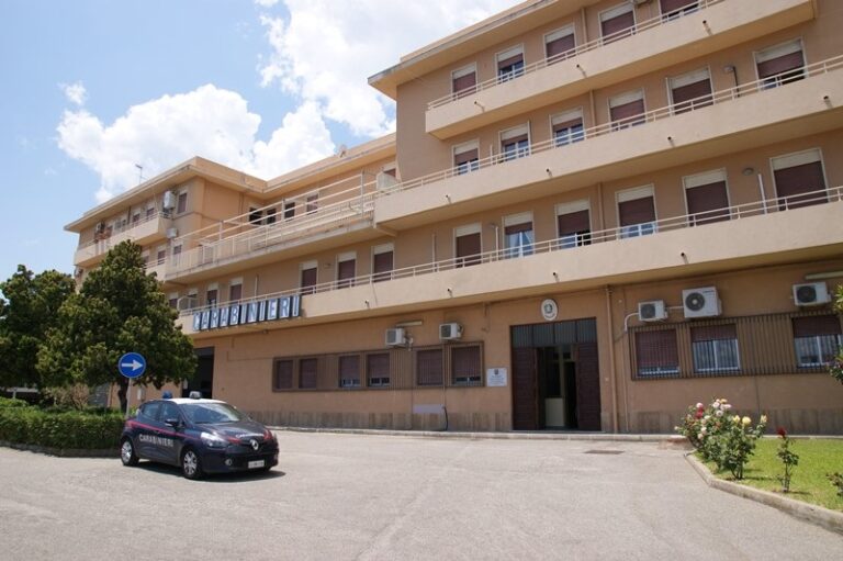 14 lavoratori senza visita medica ed uno in nero, denunciato il titolare di un ristorante di Messina