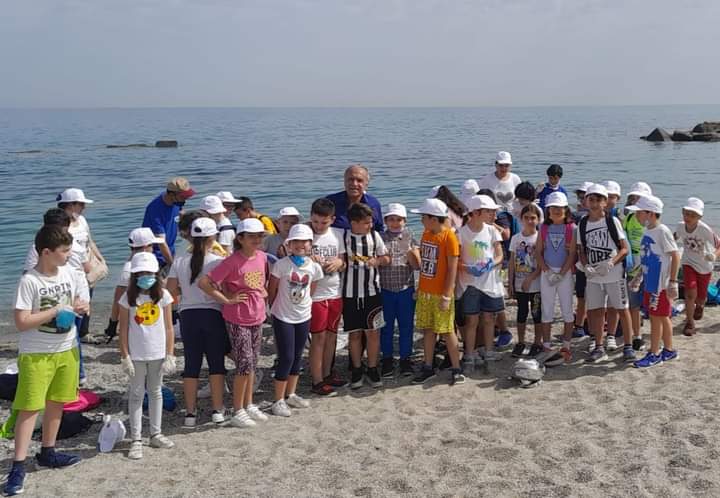 Rometta: Grande successo dell’evento “Puliamo la spiaggia”