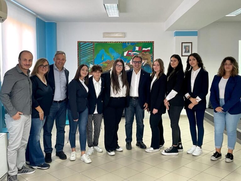 Sant’Agata Militello, lezione di “educazione finanziaria” per gli studenti dell’Itet Tomasi di Lampedusa