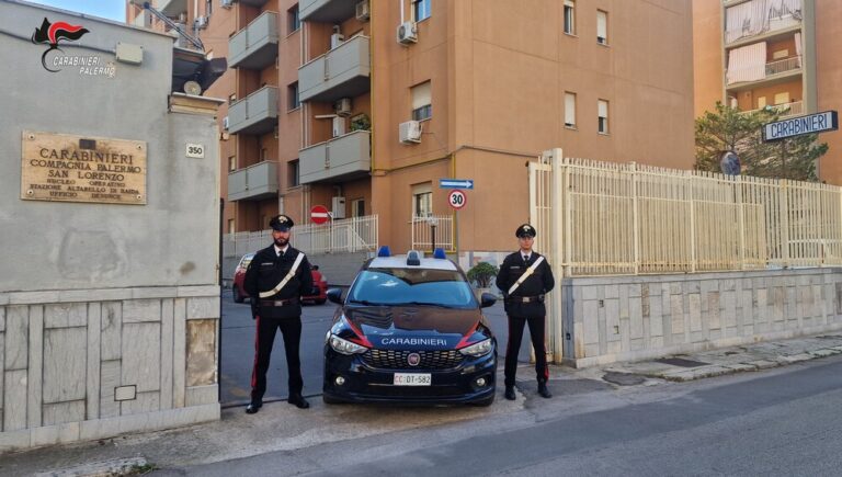Palermo, rapina in Via Ruggero Settimo. Fermati due giovani