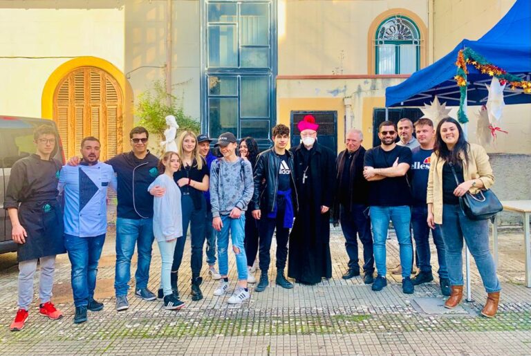 Sant’Agata di Militello – Pranzo solidale preparato dagli allievi del CIRS, condiviso con oltre 100 famiglie bisognose