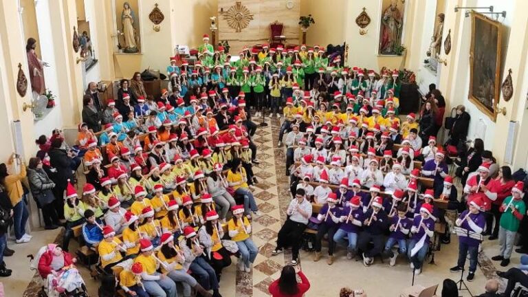 Torregrotta: concerto natalizio per 140 alunni, che hanno testimoniato la ricchezza nella diversità