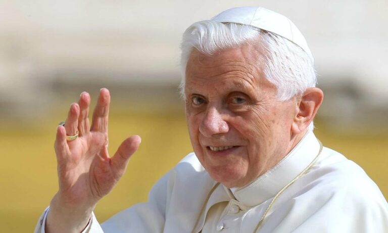 Ci lascia Benedetto XVI, addio al Papa Emerito. Aveva 95 anni