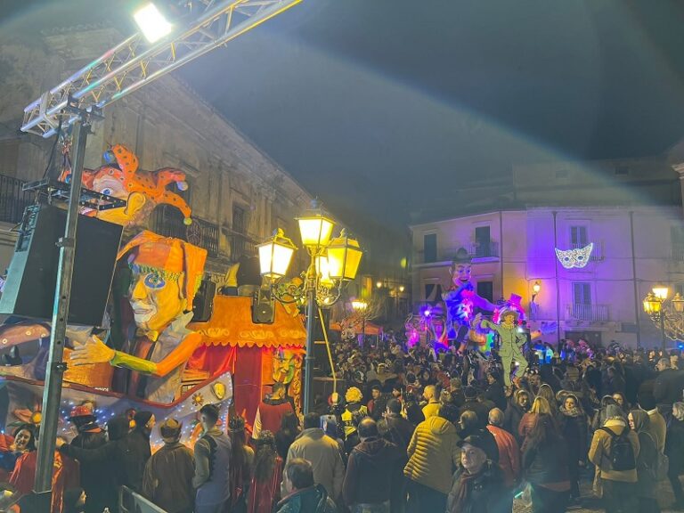 San Piero Patti: il Carnevale chiude sabato 25 febbraio con il “Carnevalone”