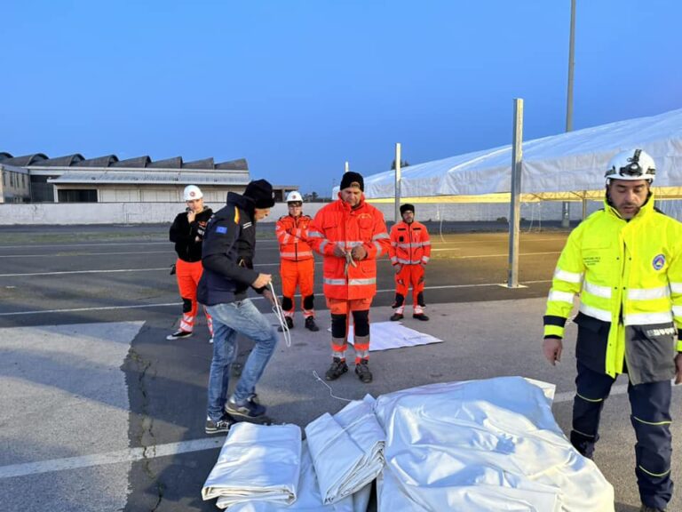 Sbarco di migranti a Filicudi, aperta un’inchiesta: “Fenomeno di inquietante rilievo”