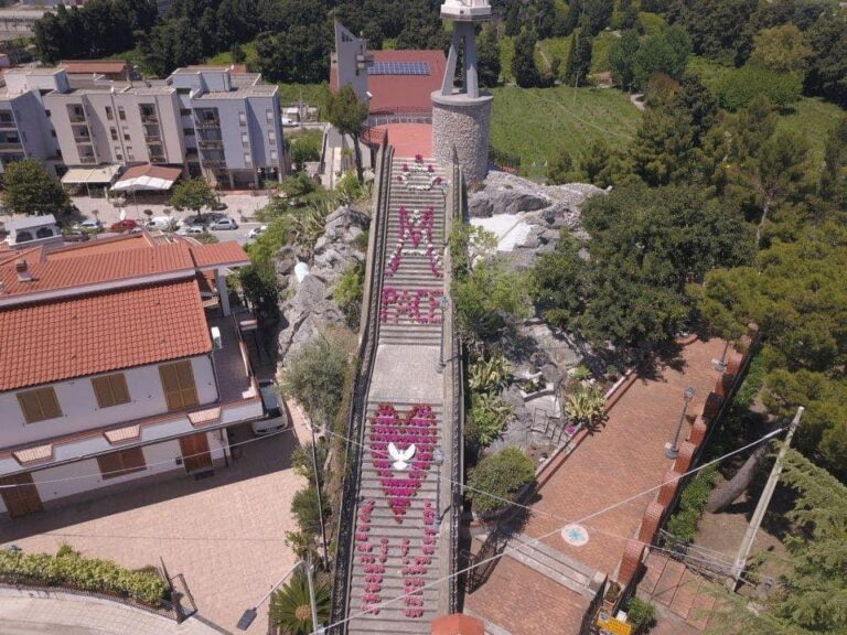 Rocca di Capri Leone, festa per la riapertura del santuario della Madonna del Tindari