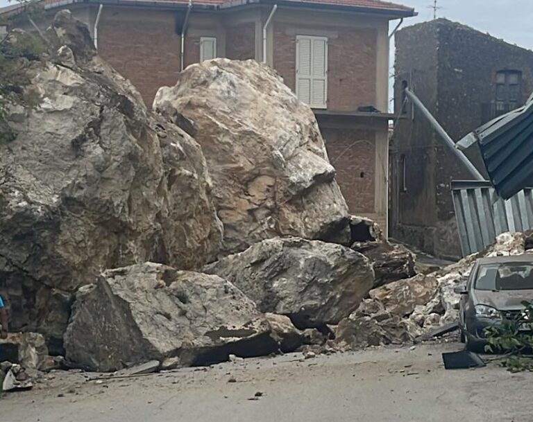 Frana a San Fratello, avviate le procedure per la messa in sicurezza del costone roccioso